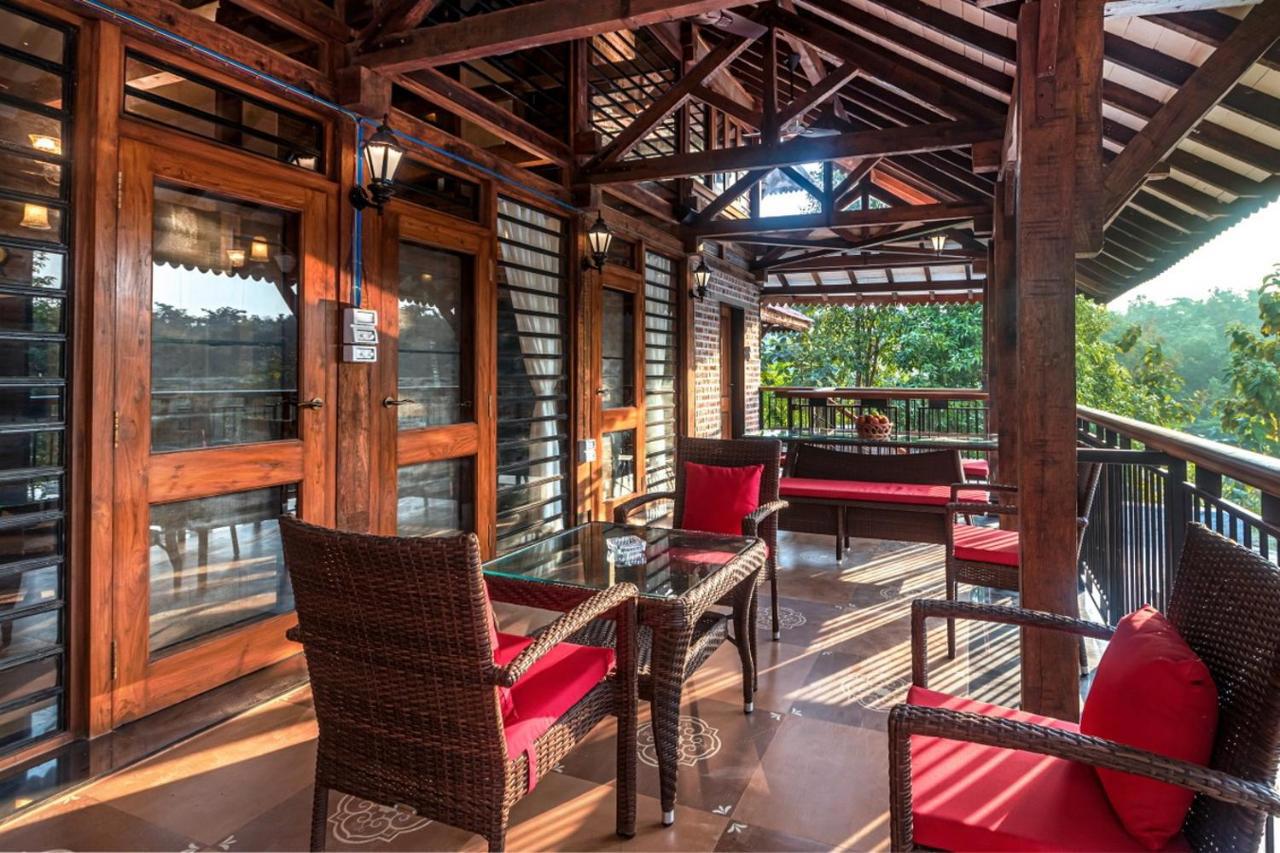 Saffronstays Vedika - Ecofriendly Villa By The River With Pool