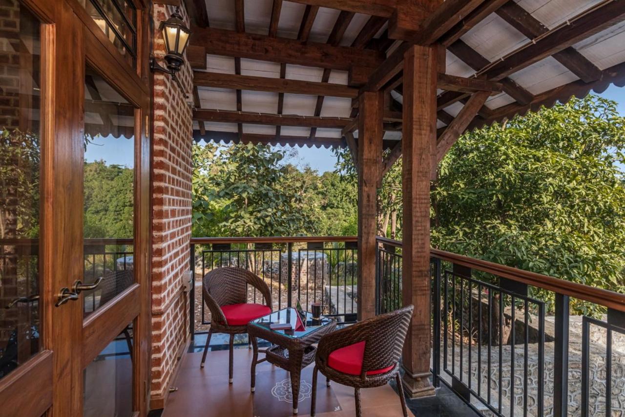 Saffronstays Vedika - Ecofriendly Villa By The River With Pool