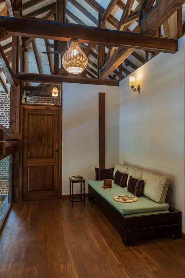 Saffronstays Vedika - Ecofriendly Villa By The River With Pool