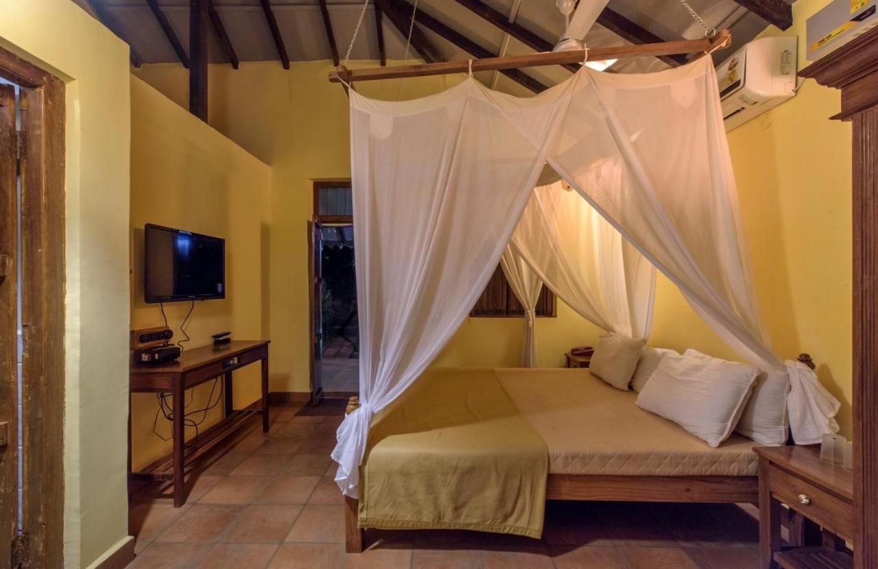 Saffronstays Villa 270