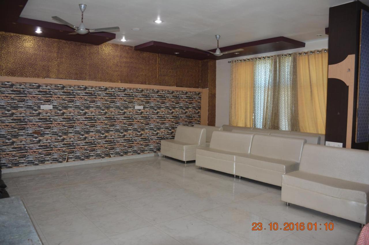 Hotel Vishnu Villas