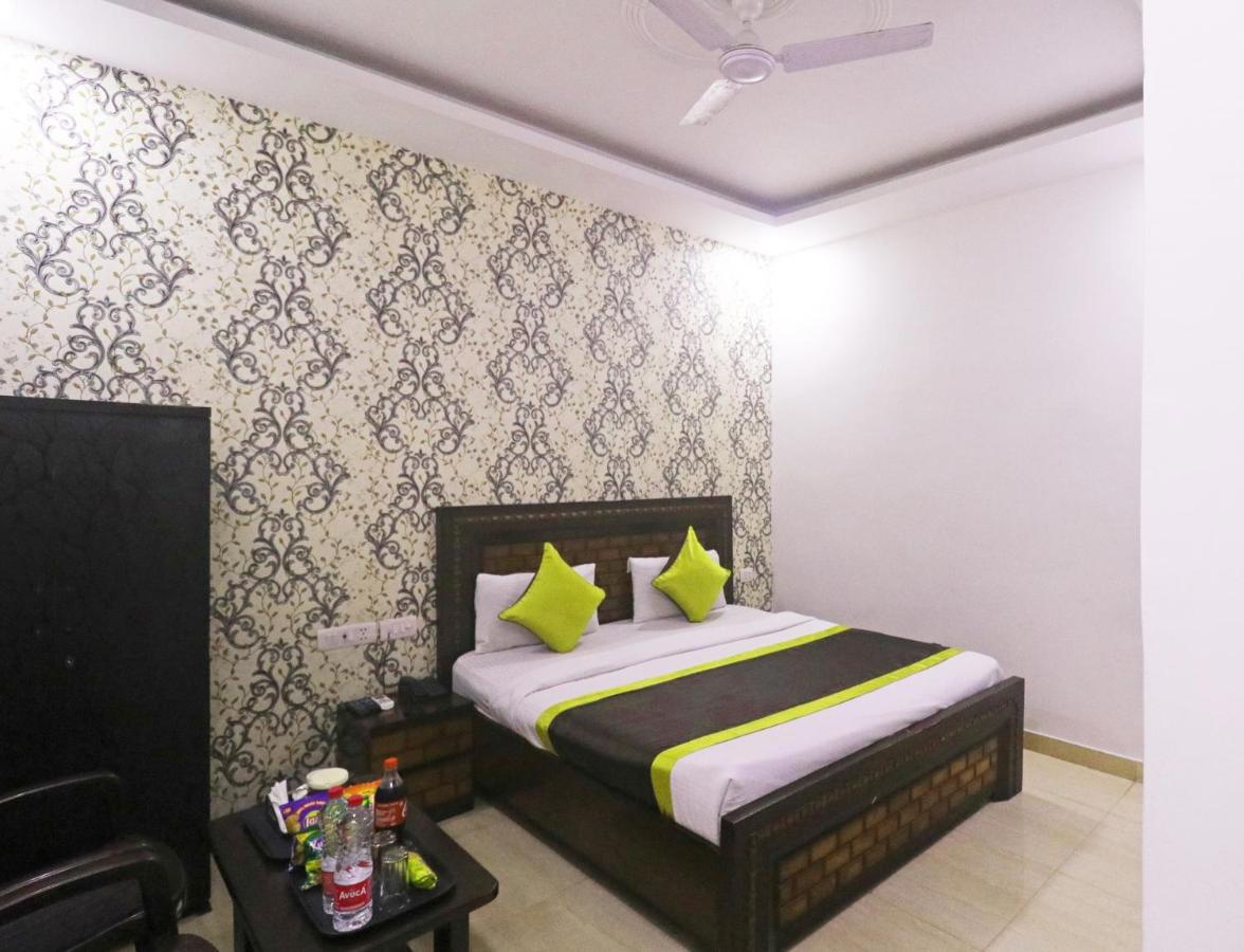 Airport Hotel Ashoka Palace