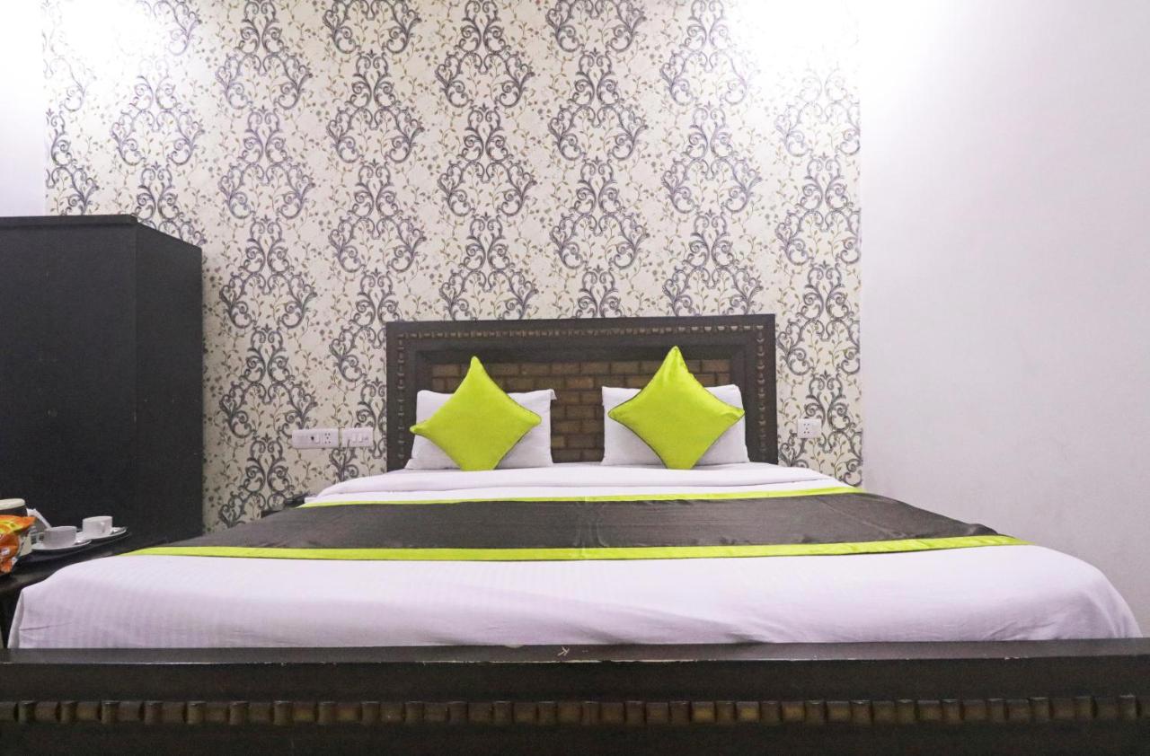 Airport Hotel Ashoka Palace