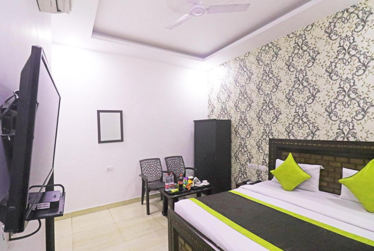 Airport Hotel Ashoka Palace