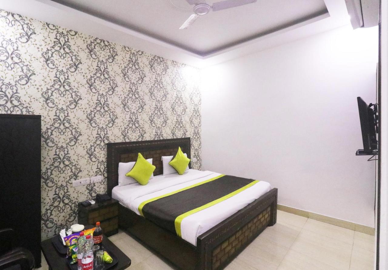 Airport Hotel Ashoka Palace