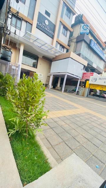 Hotel Plaza Heights