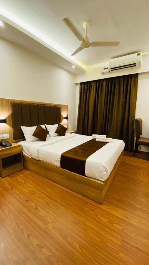 Hotel Plaza Heights