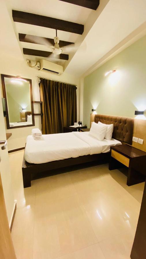 Hotel Plaza Heights