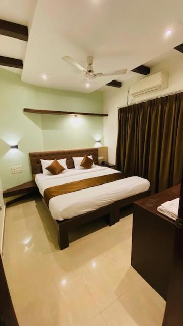 Hotel Plaza Heights