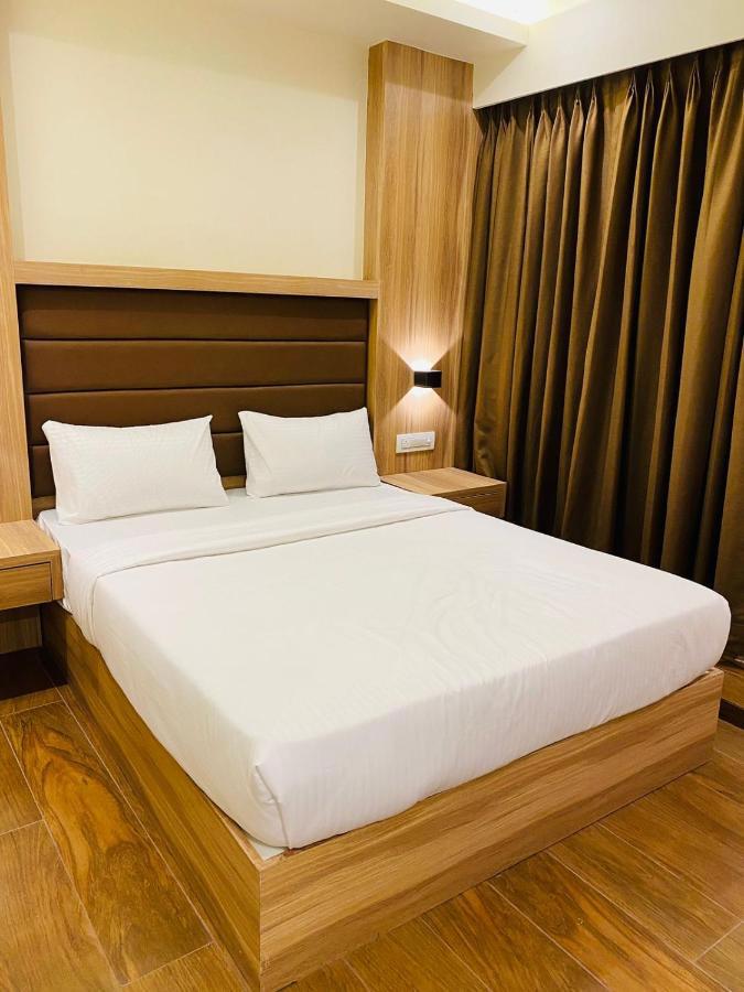 Hotel Plaza Heights