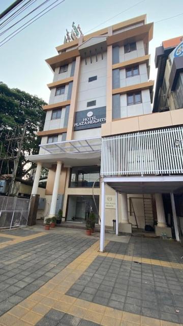 Hotel Plaza Heights