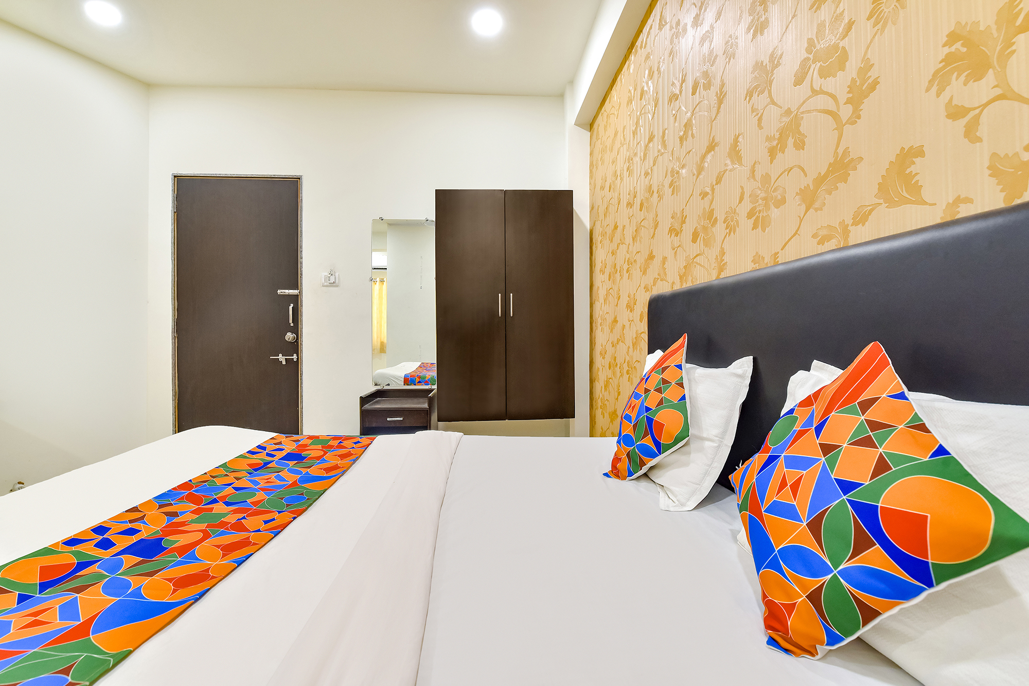Fabhotel Infinity