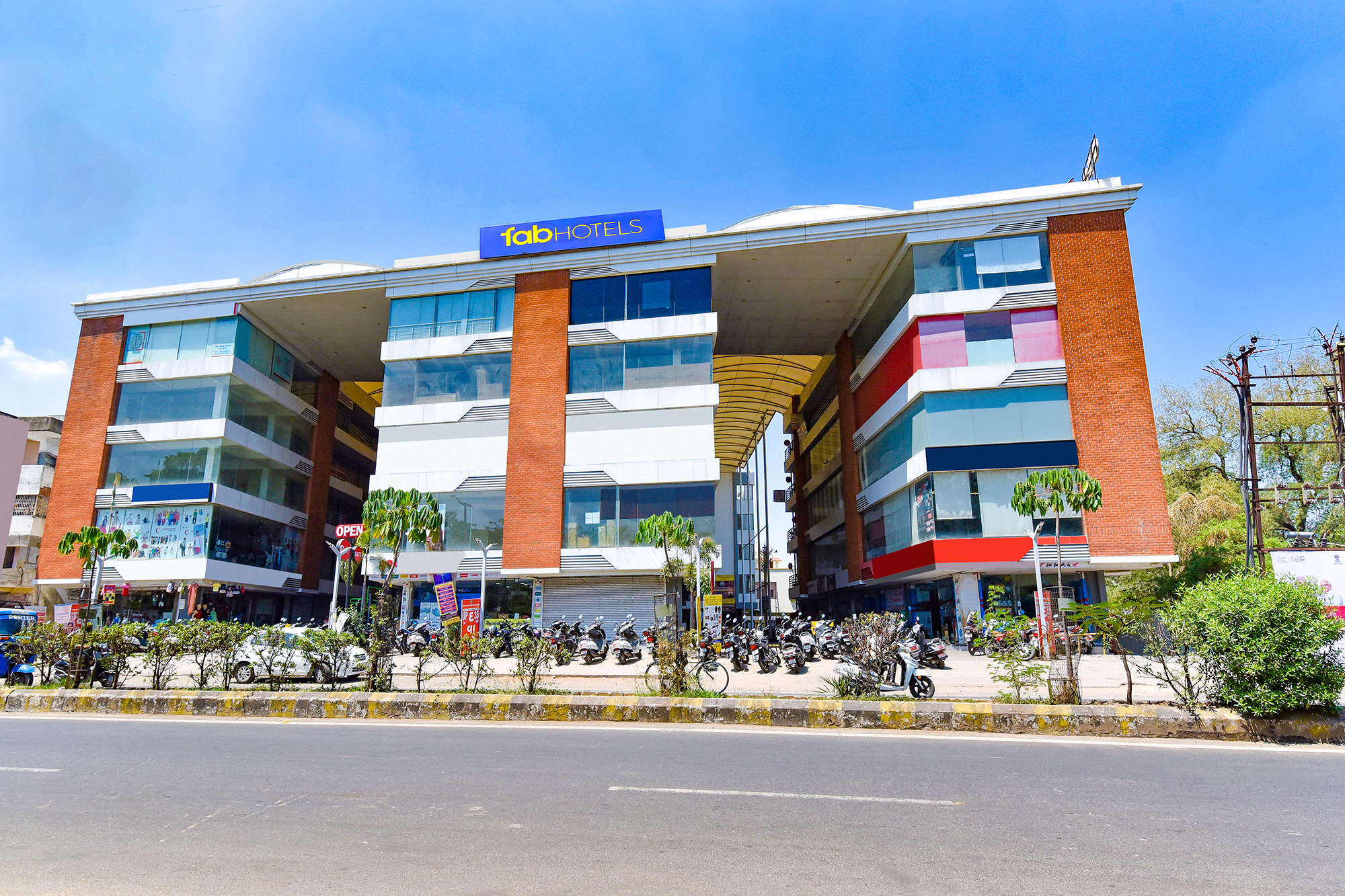 Fabhotel Infinity