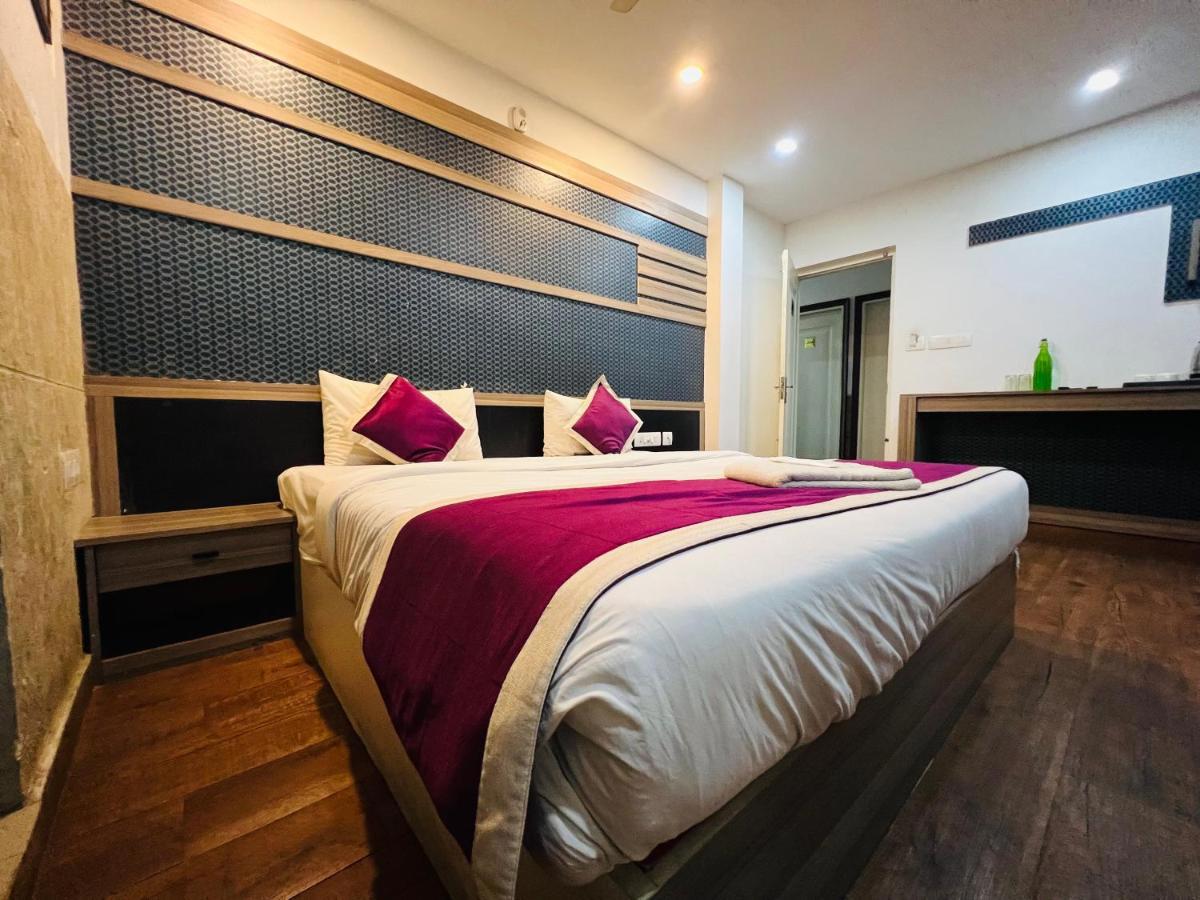 Capital O 22485 Tcs Suites