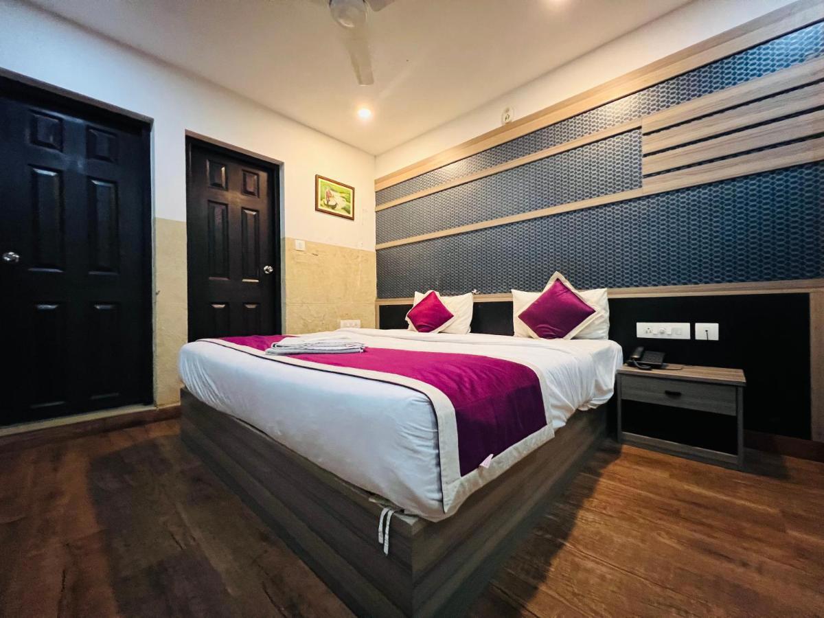 Capital O 22485 Tcs Suites