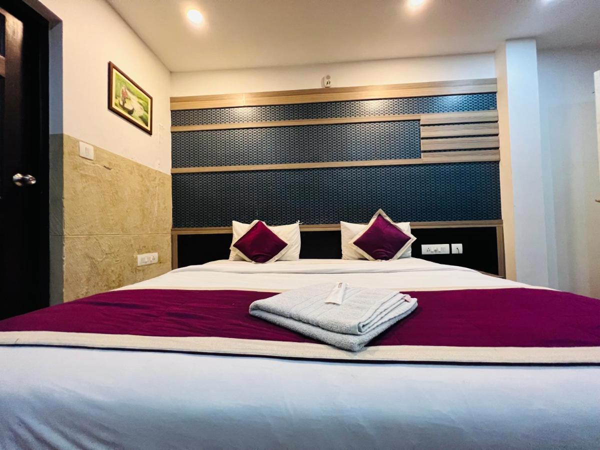 Capital O 22485 Tcs Suites