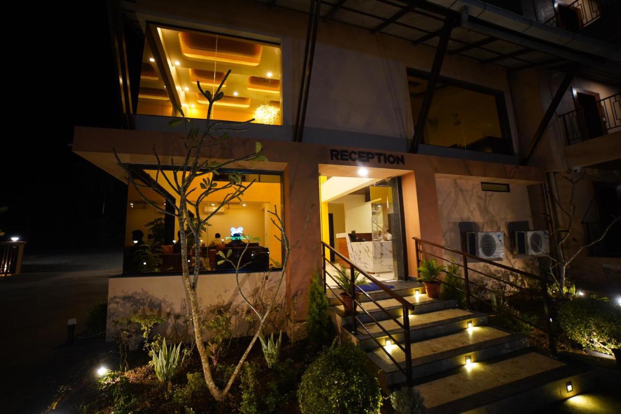 Aananda Wellness And Resorts