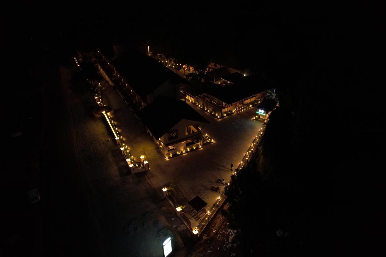 Aananda Wellness And Resorts