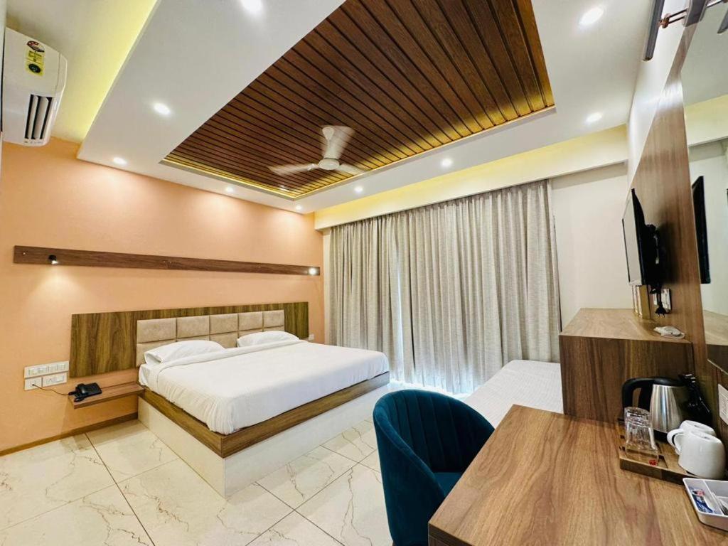 Aananda Wellness And Resorts