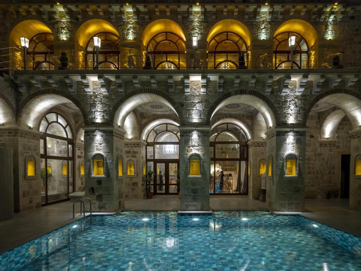 Elika Cave Suites Hotel & Spa