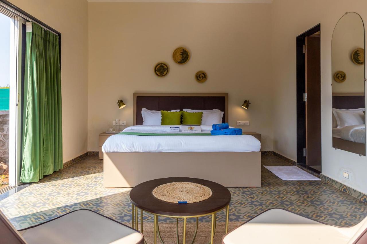 Saffronstays Apricus Farm, Karjat