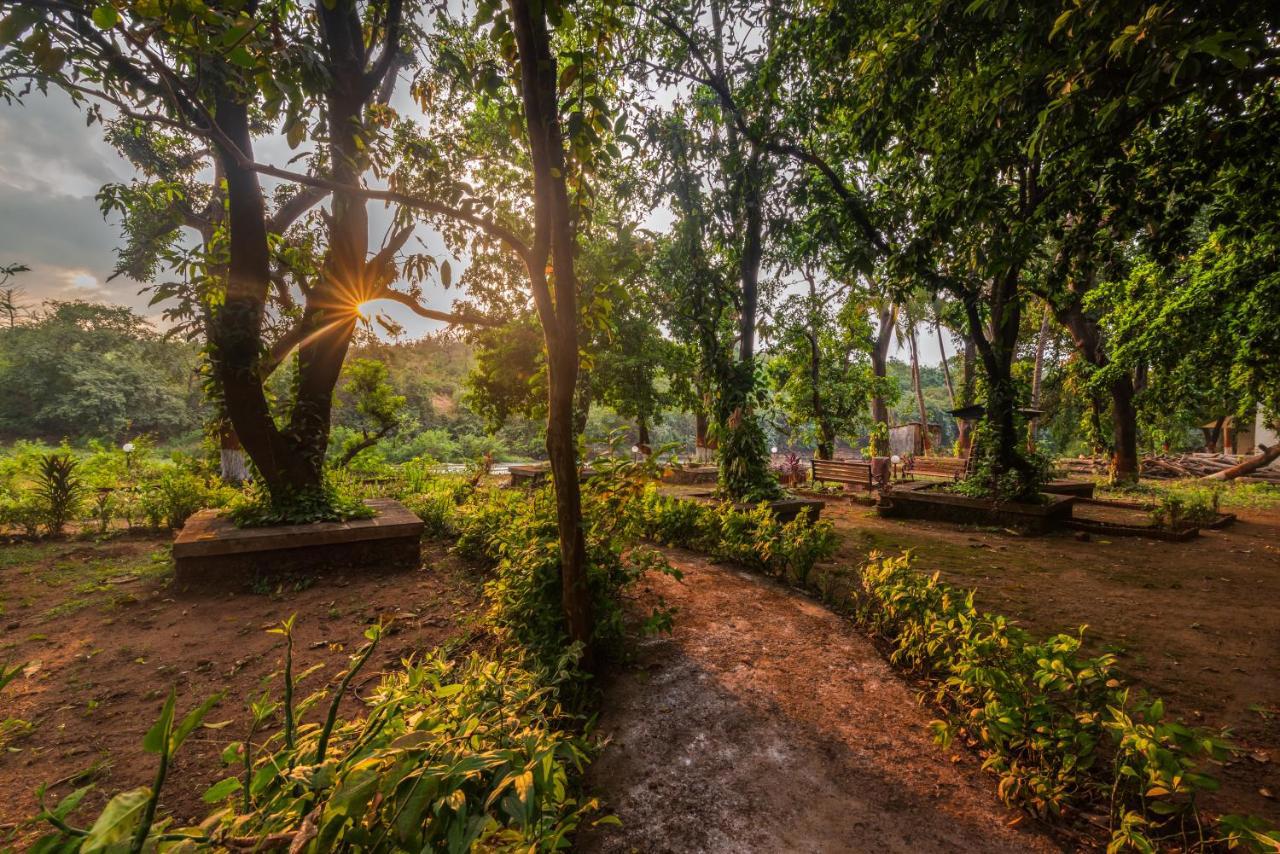 Saffronstays Riverscape Cottage, Karjat
