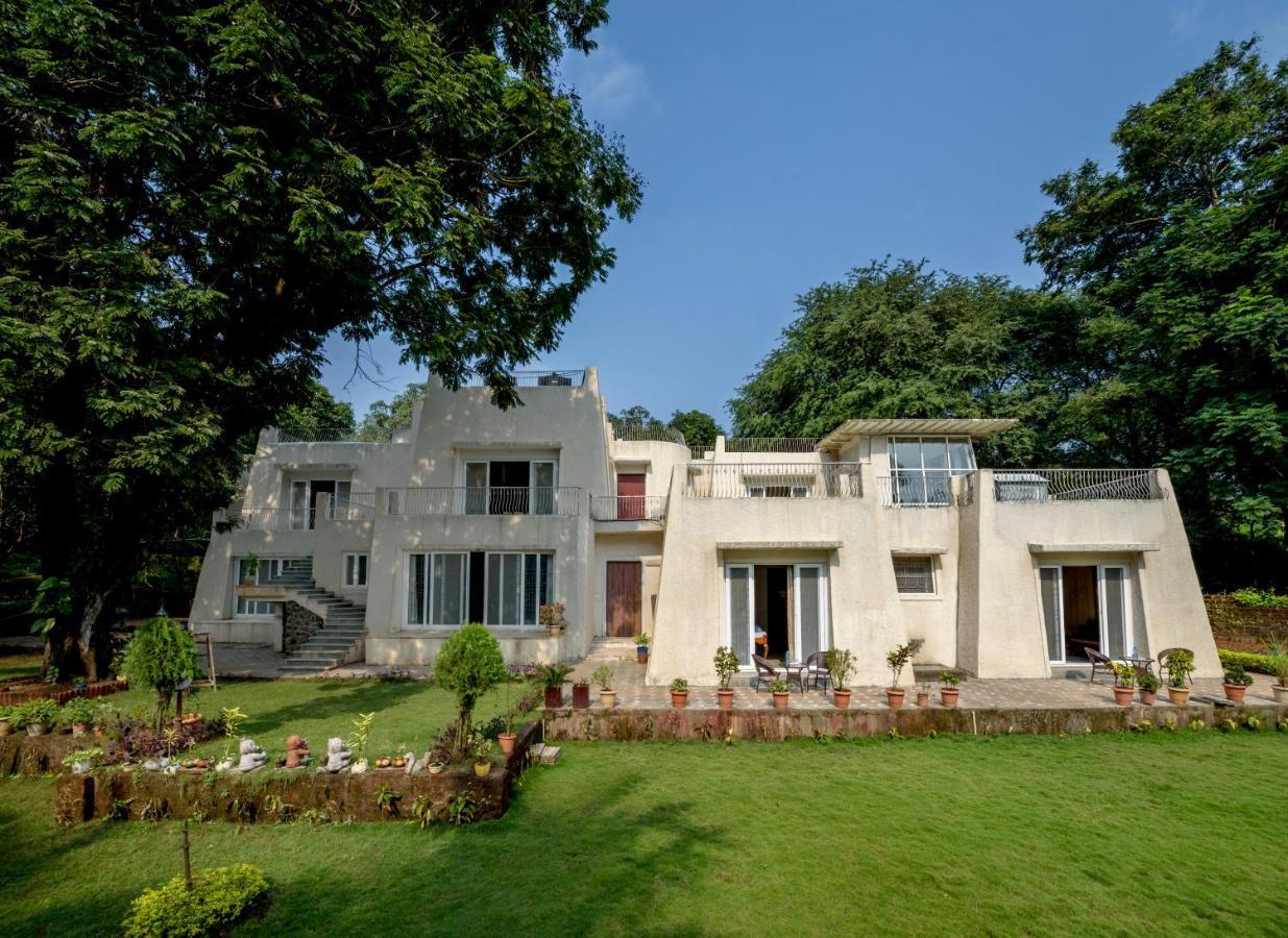 Saffronstays Riverscape Villa, Karjat