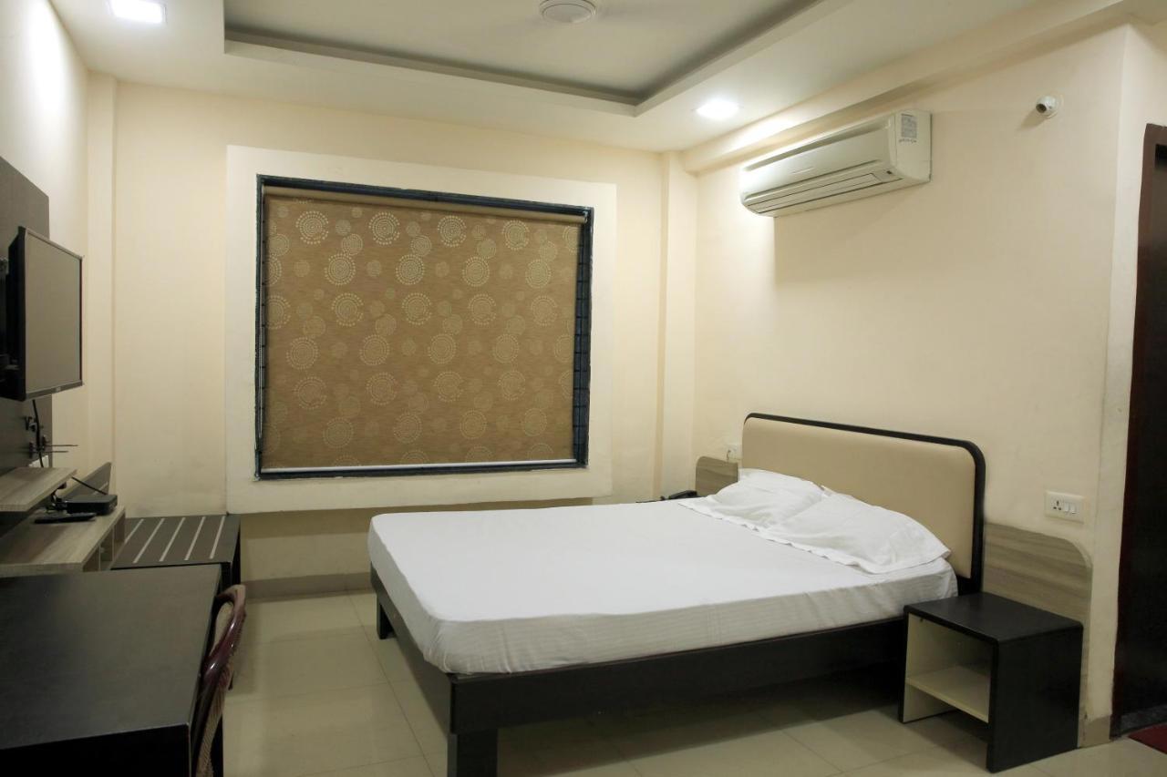 Shri Ram Krishna Bagh Hotel
