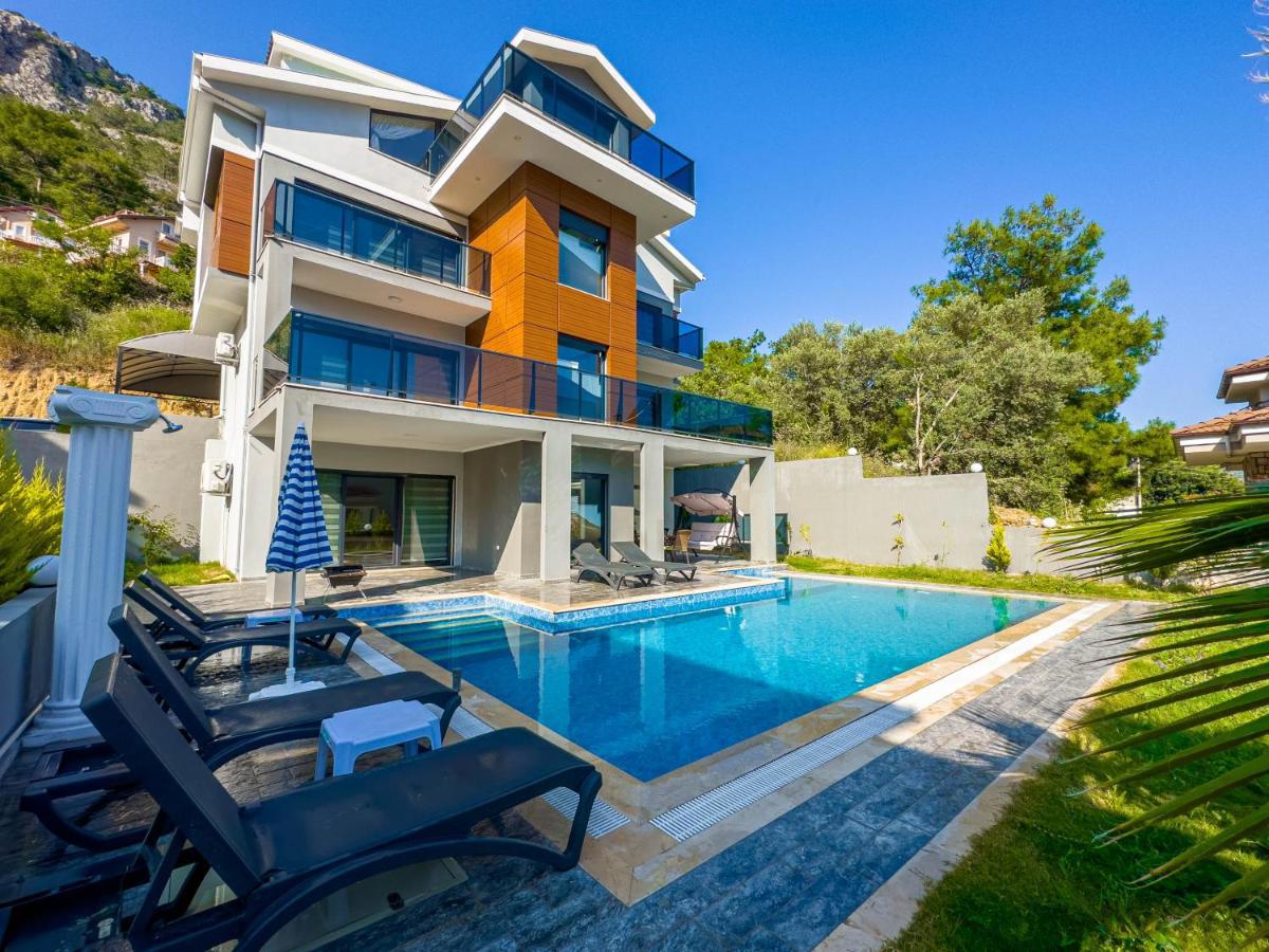 Gocek Marin B 4+1 Villa, Ozel Havuzlu