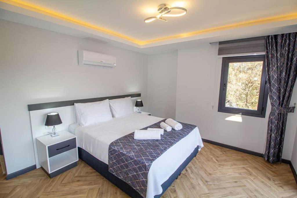 Gocek Marin B 4+1 Villa, Ozel Havuzlu