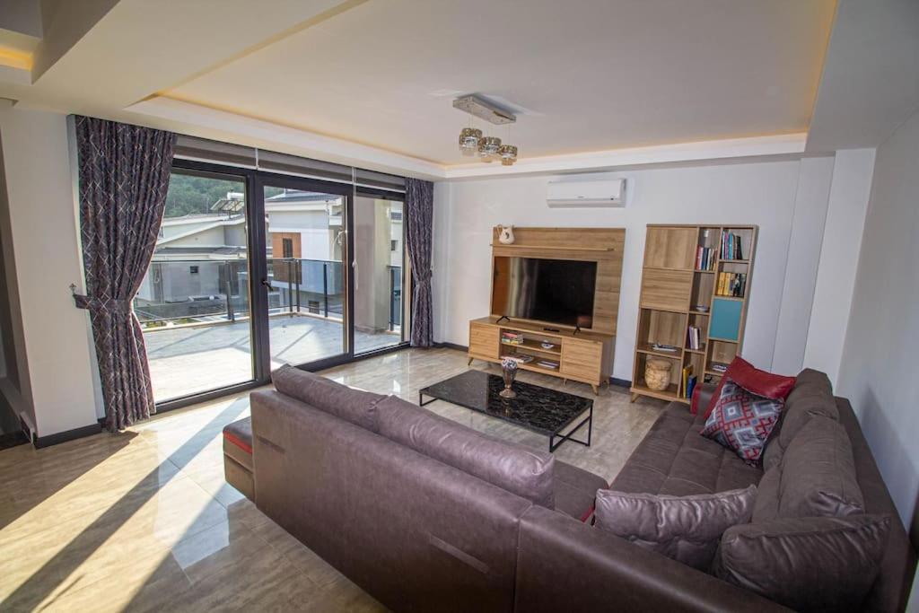 Gocek Marin B 4+1 Villa, Ozel Havuzlu