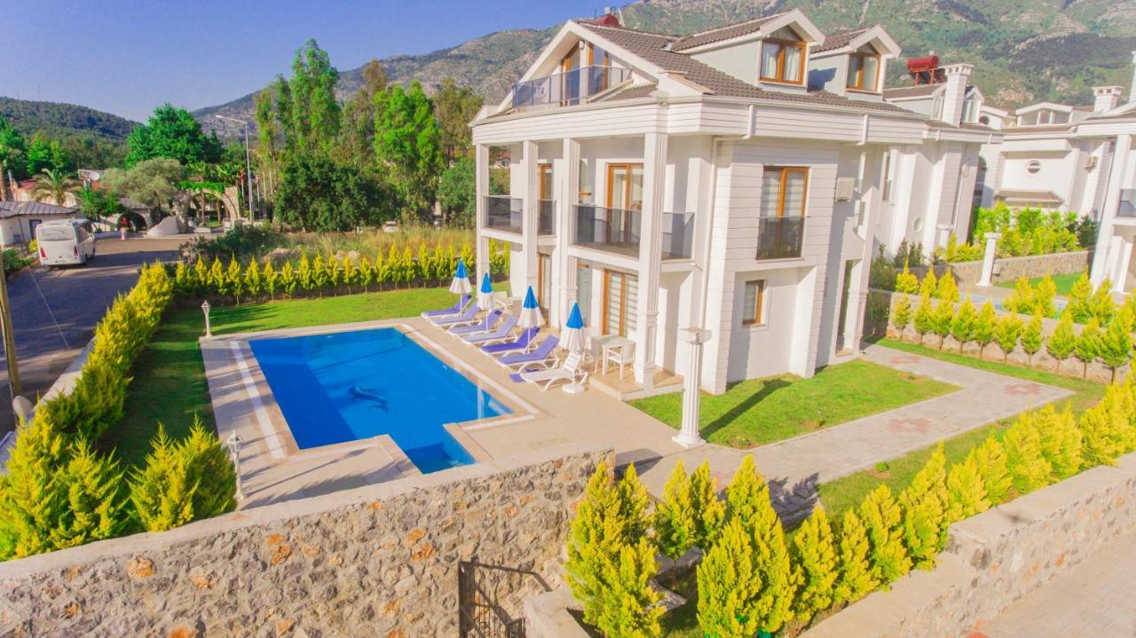 Silver Sami Villa