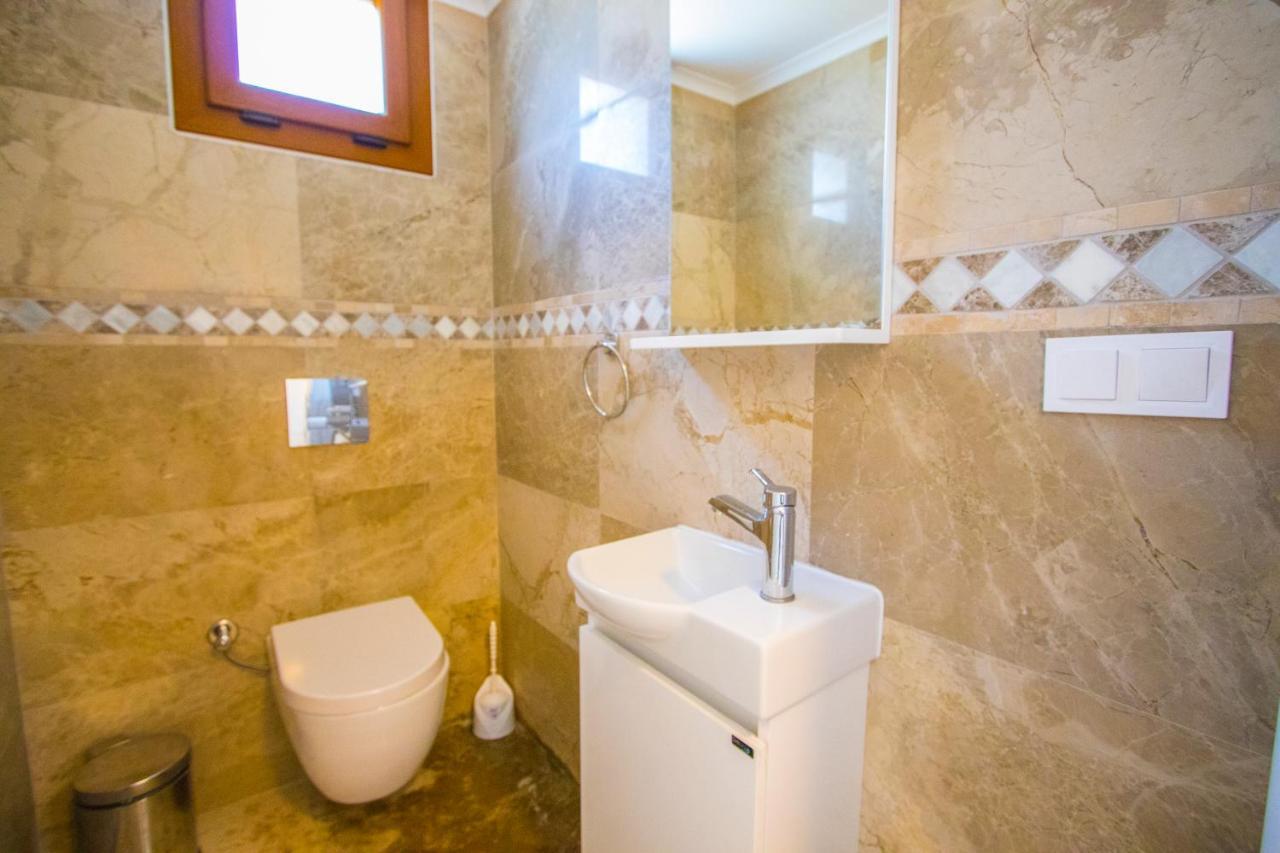 Silver Sami Villa
