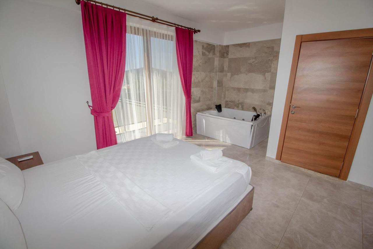 Mina Villa, Özel Havuzlu, Fethiye