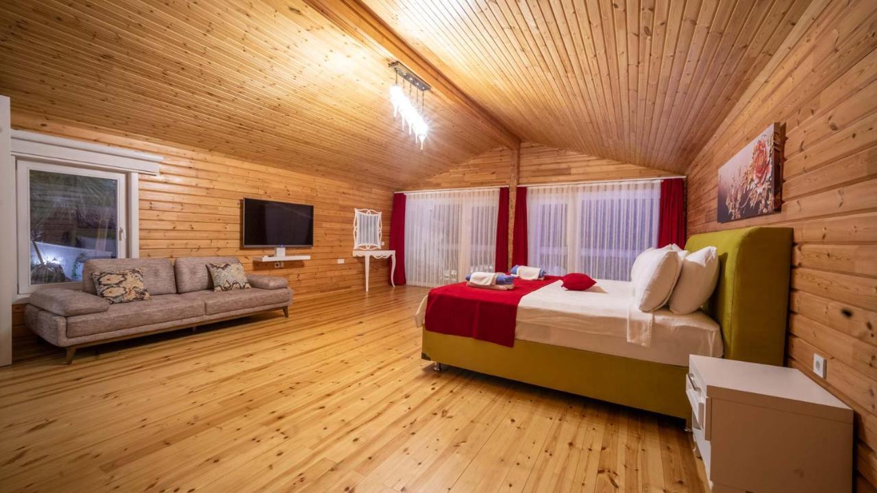 HotelPhoto