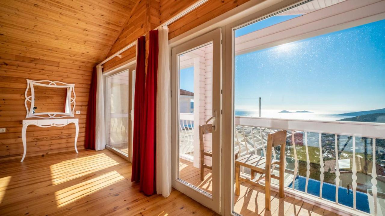 HotelPhoto