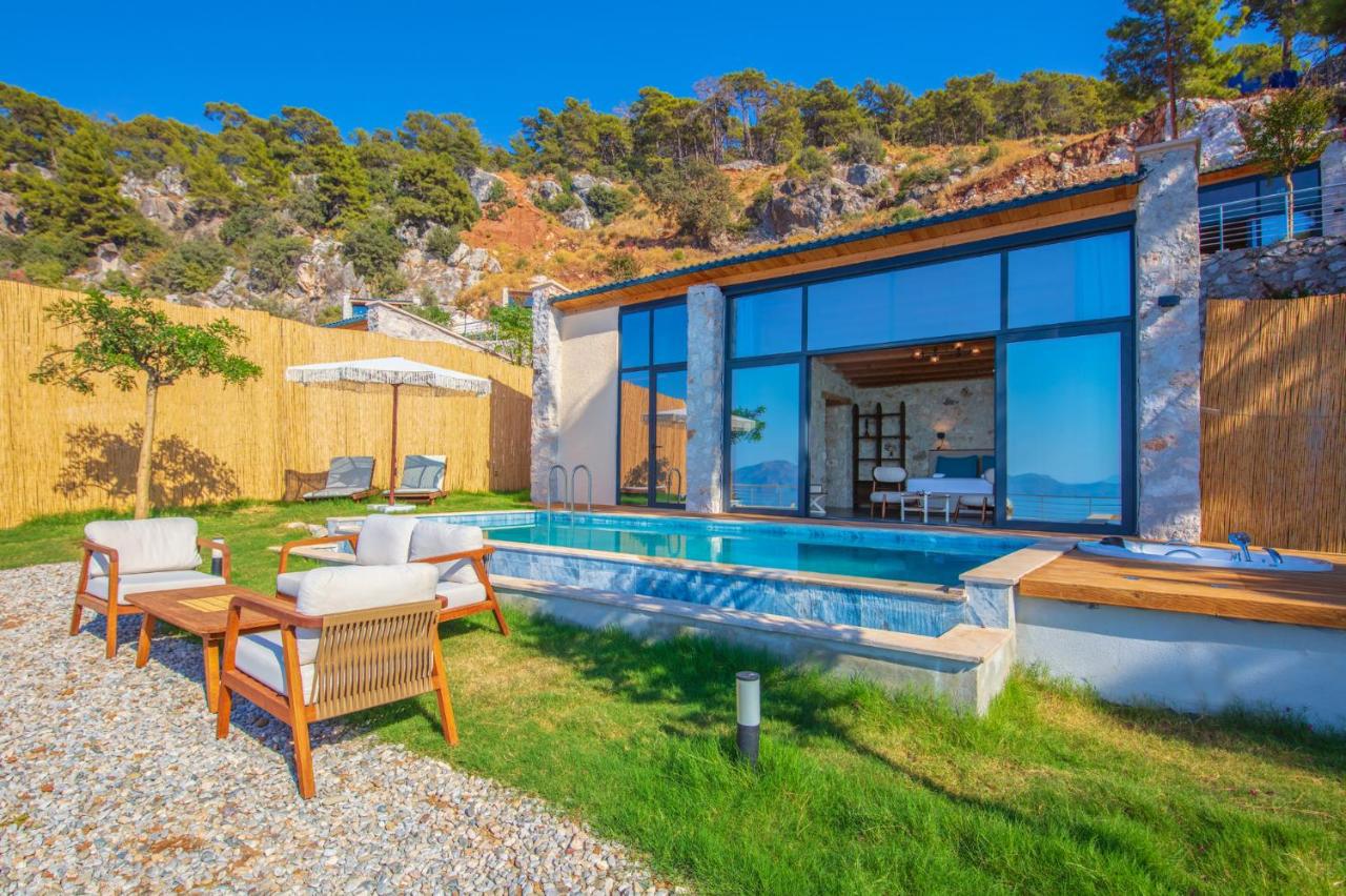 La Luna Faralya Villa 01