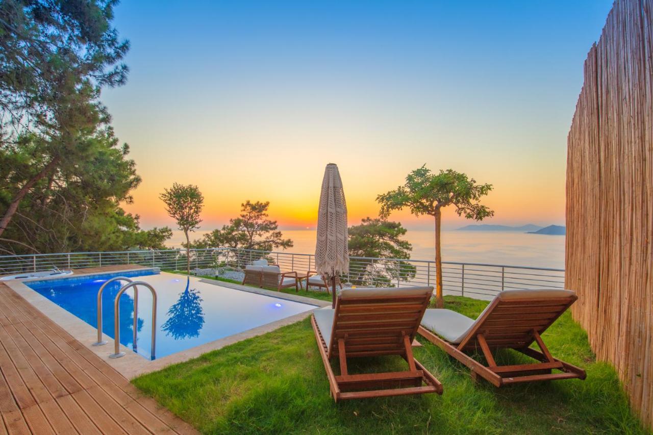 La Luna Faralya Villa 01