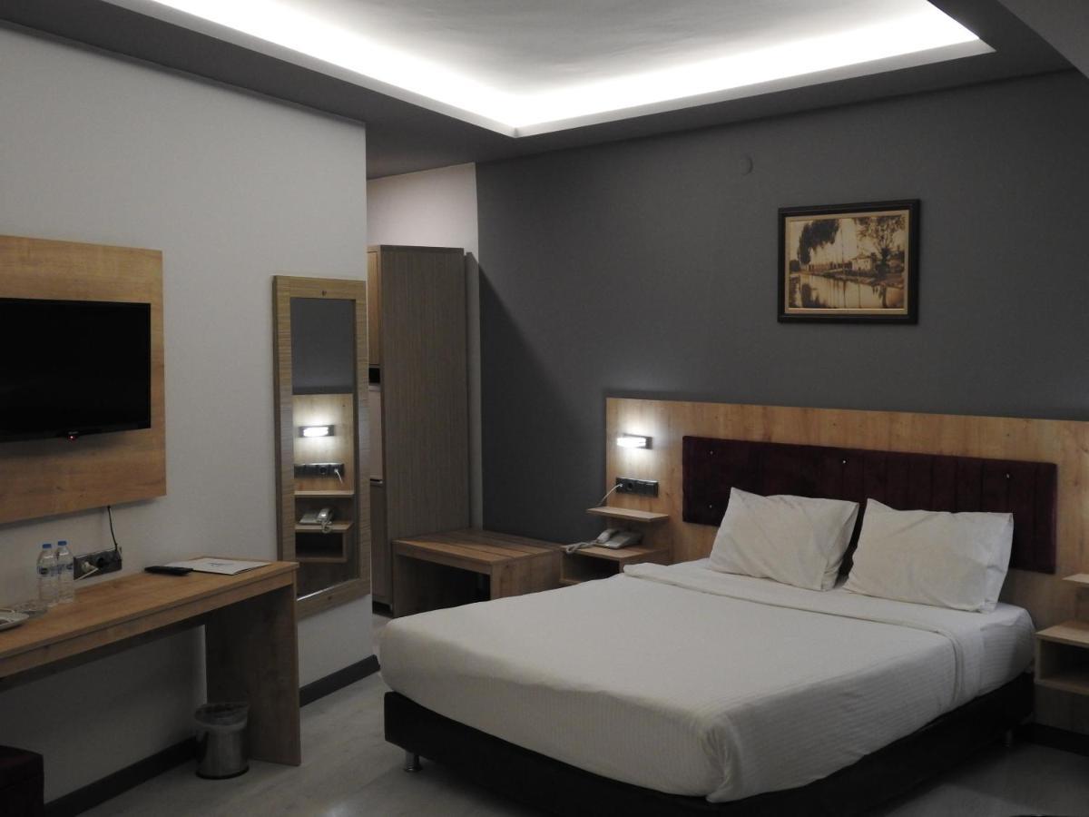 Inn Town Hotel