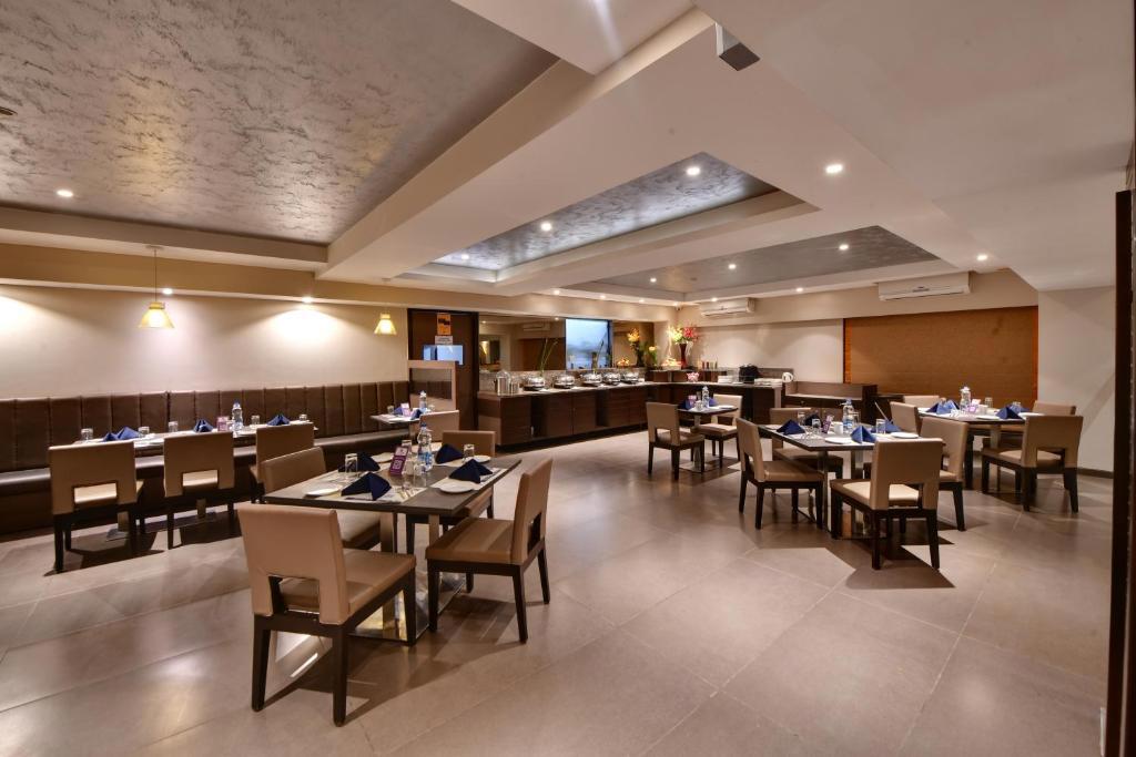 Click Hotel Vadodara