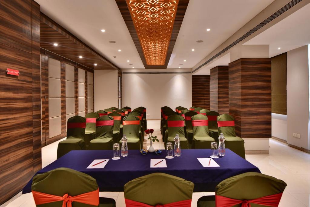 Click Hotel Vadodara
