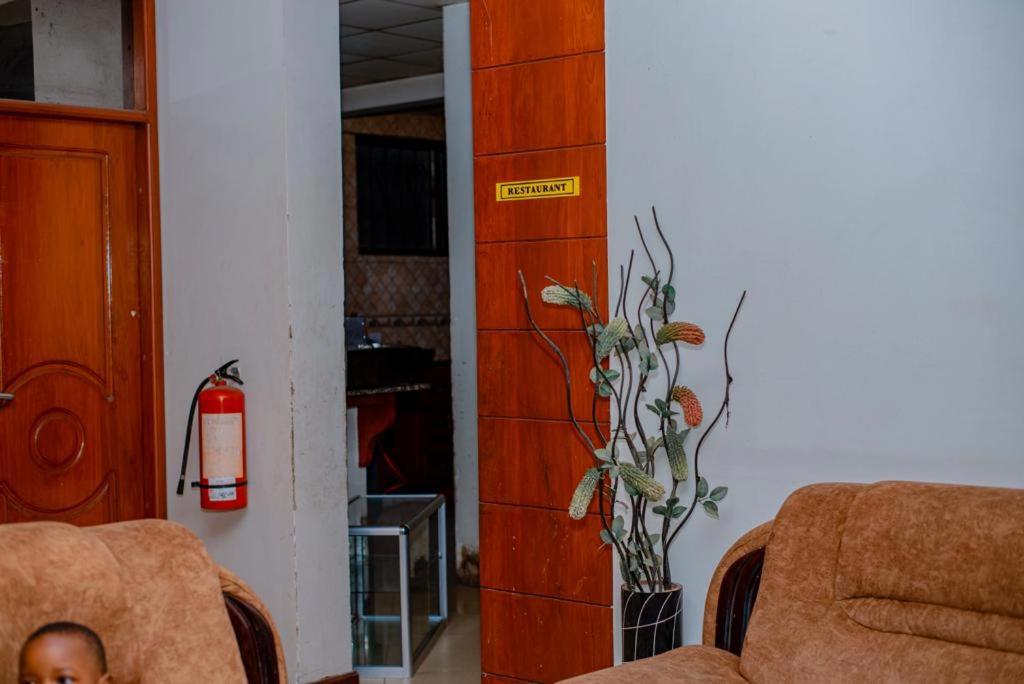 Maredori Hotel