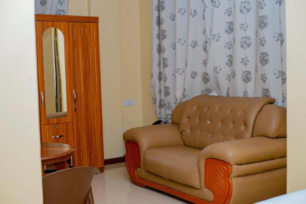 Maredori Hotel