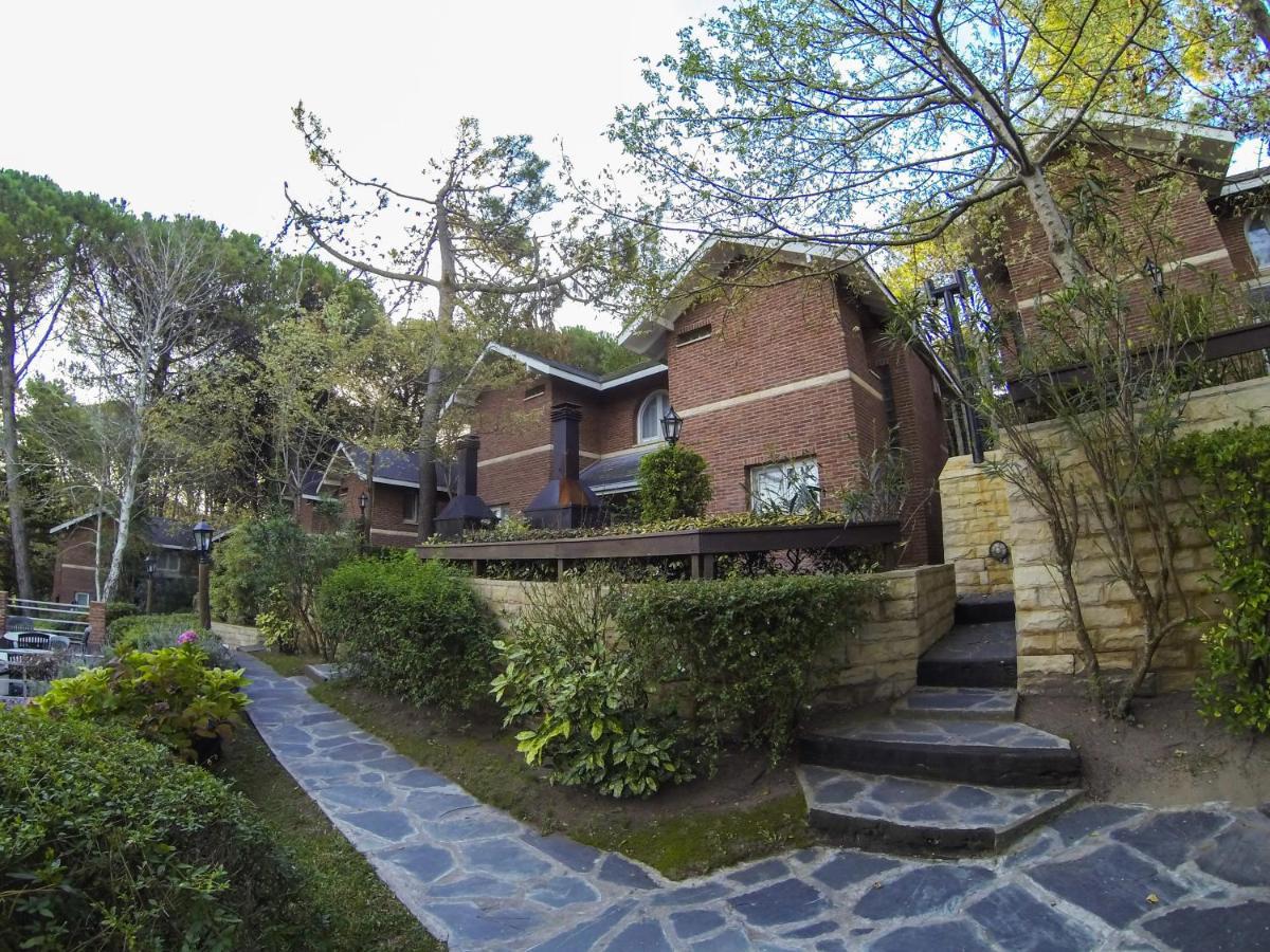 Apart Hotel Carilo Hills