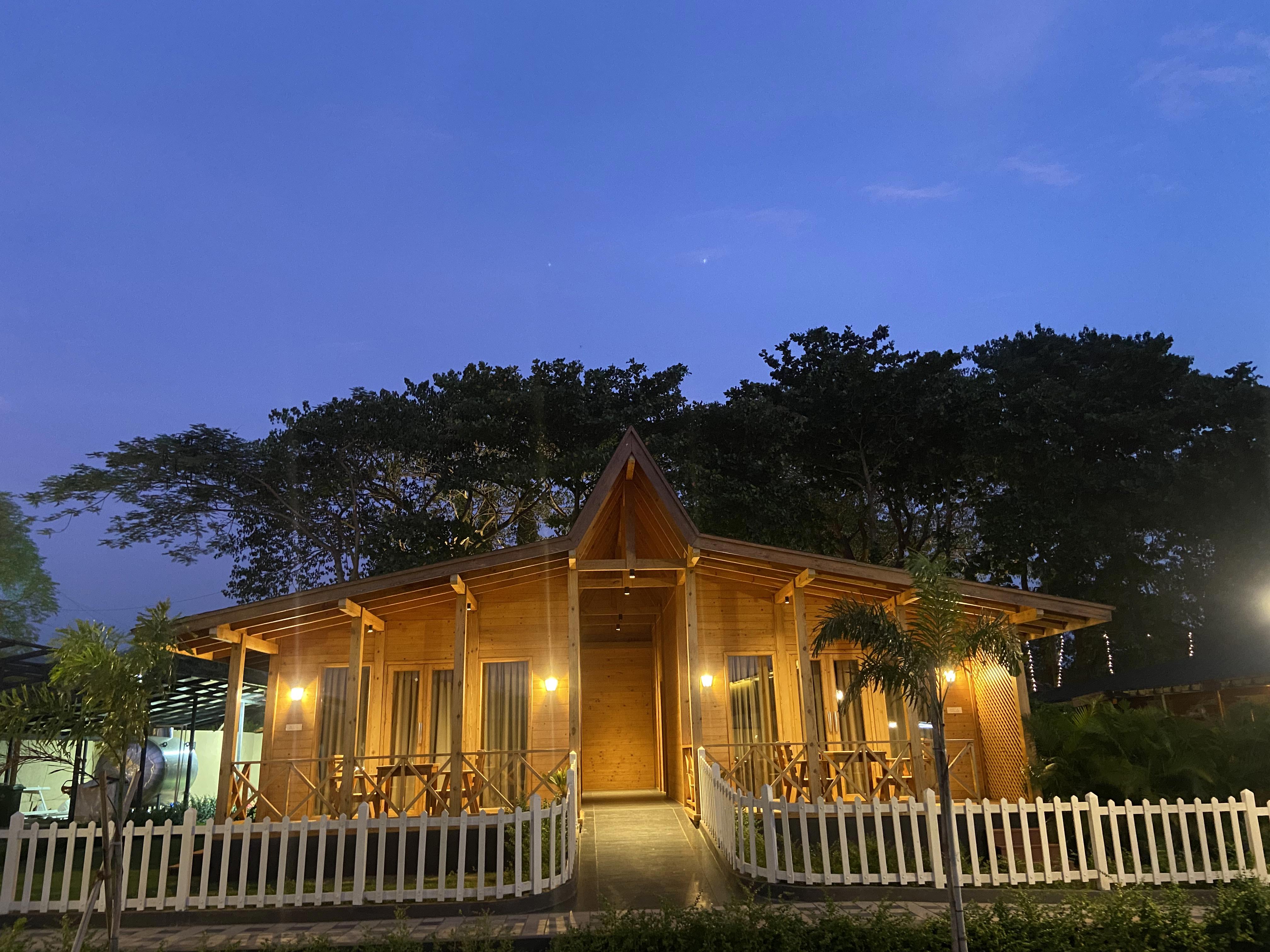Villament Resort
