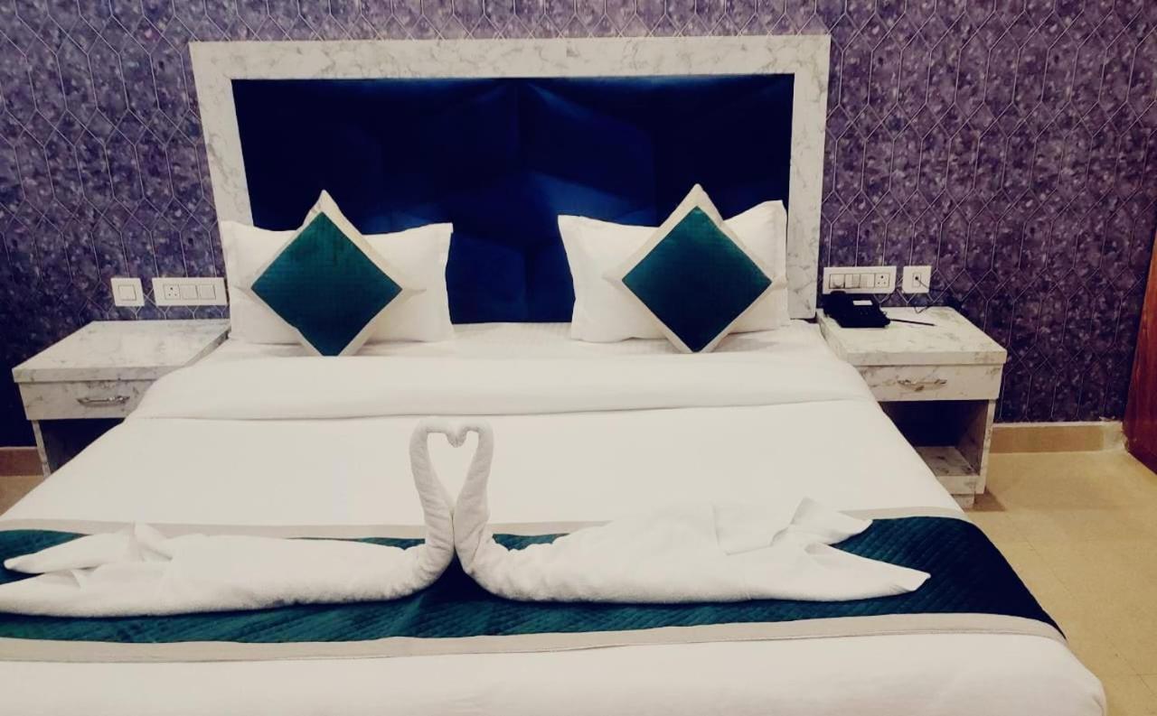Corbett View Banquets And Resorts
