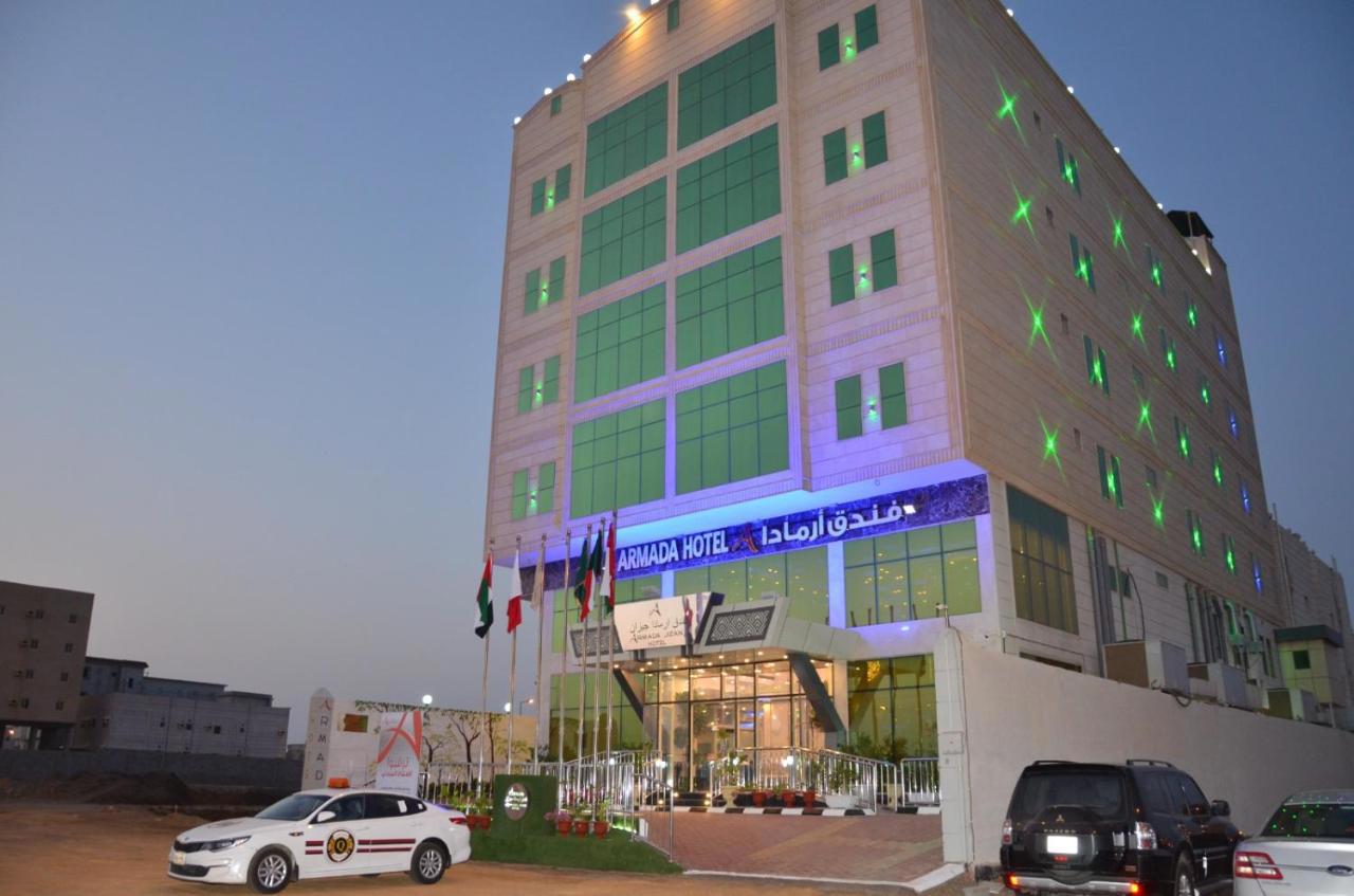 Golden Armada Hotel