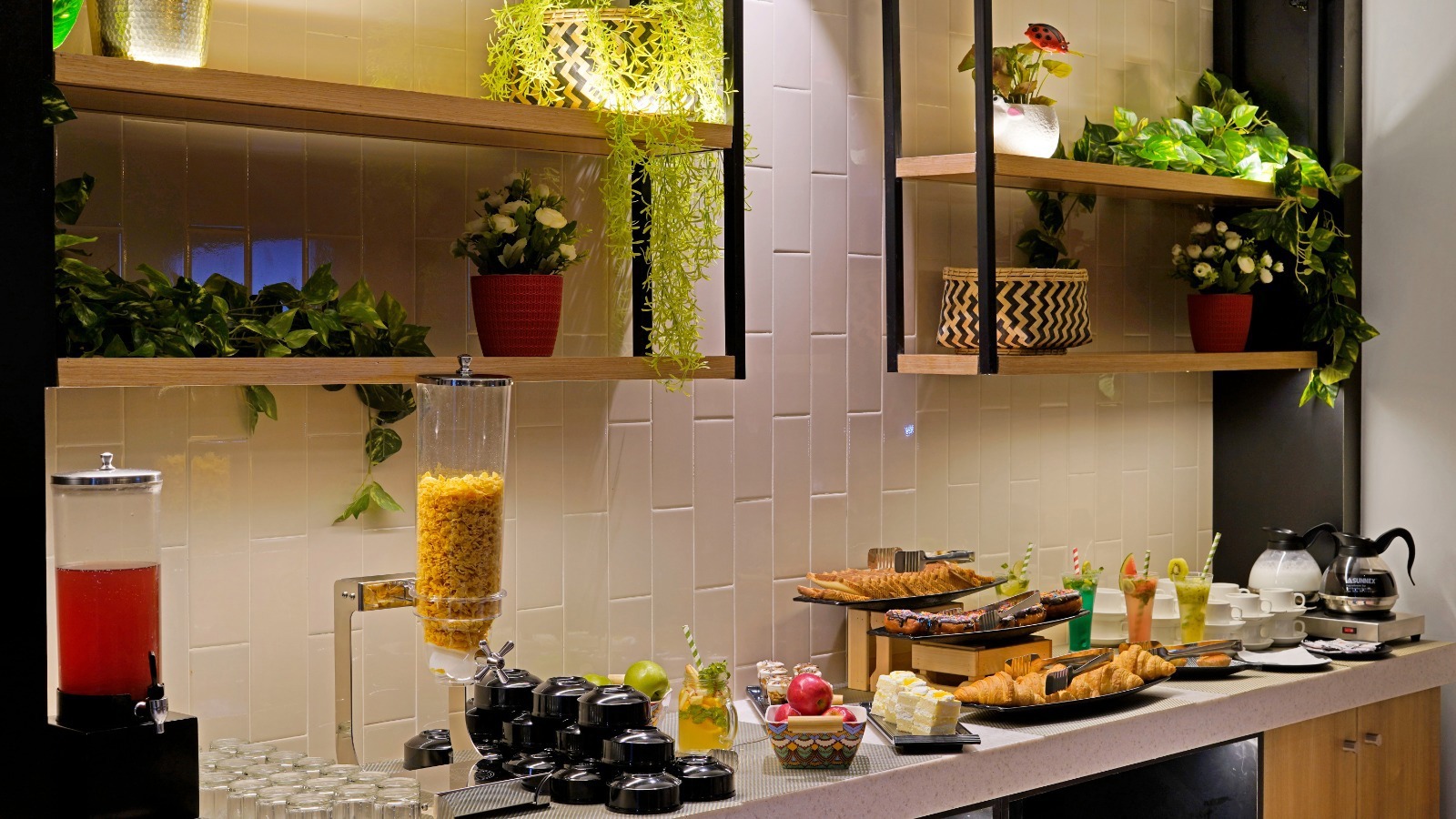 Click Hotel Biz - Bangalore Airport