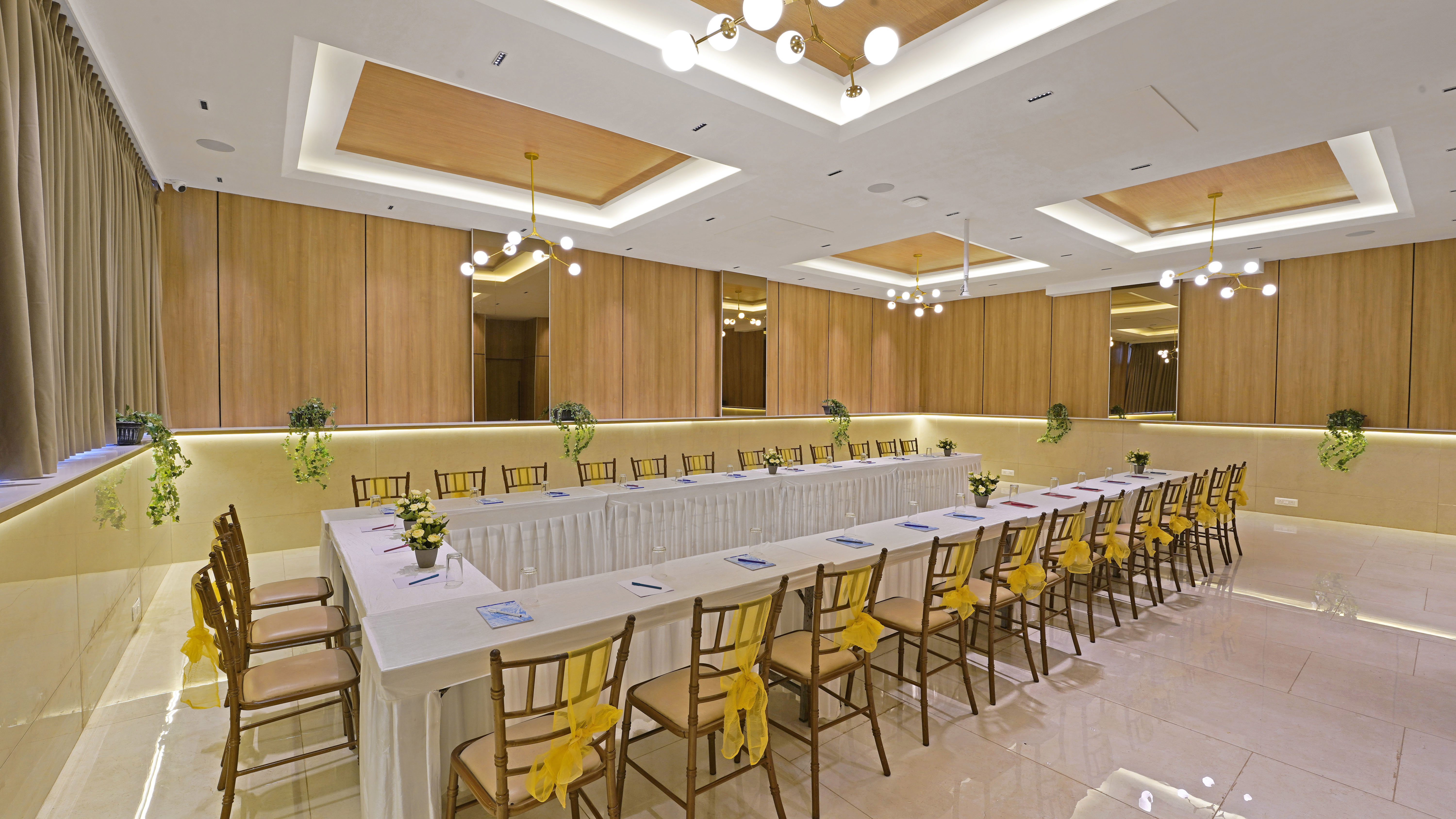 Click Hotel Biz - Bangalore Airport