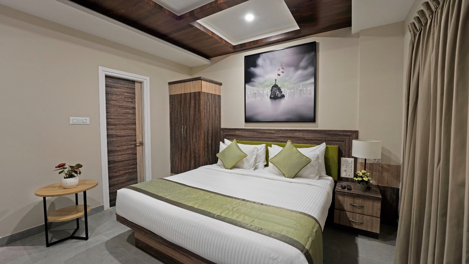 Click Hotel Biz - Bangalore Airport